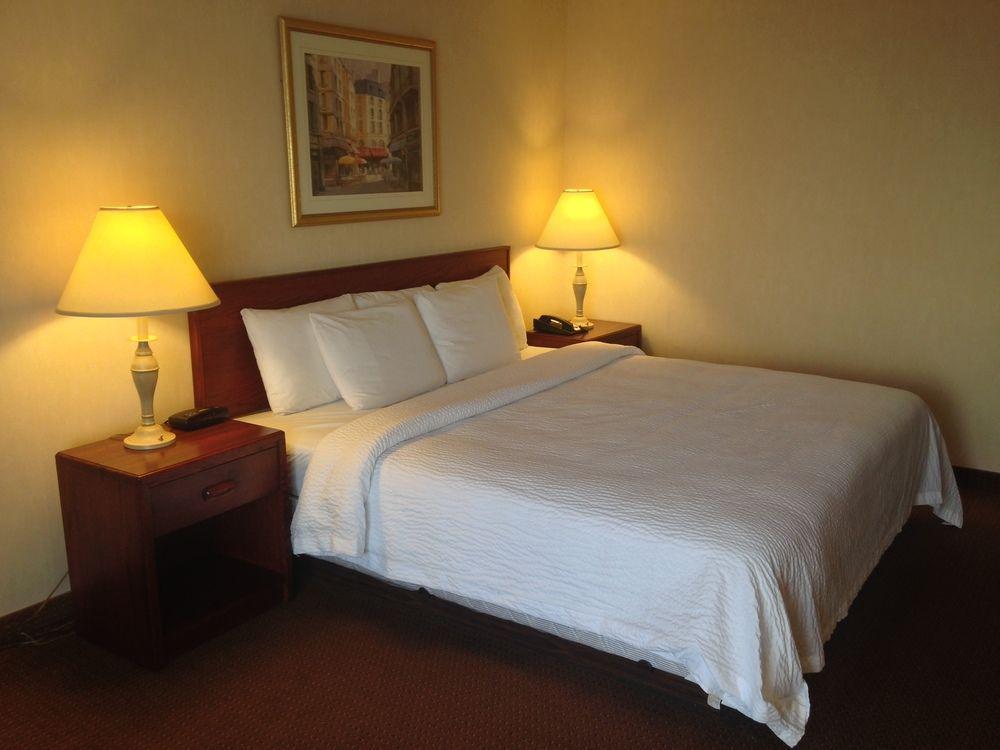 Days Inn By Wyndham London Eksteriør bilde